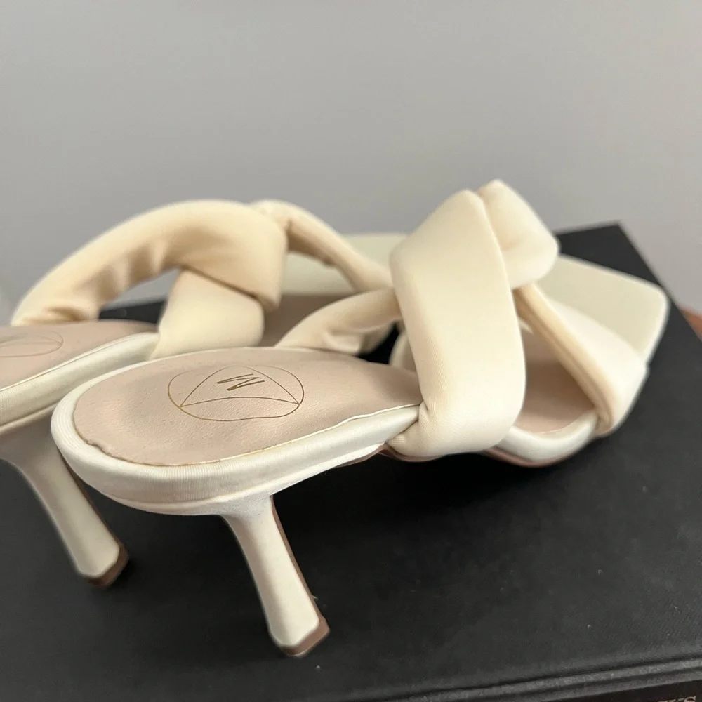 Misguided Slip On Cream Women's Heels - Picture 6 of 9